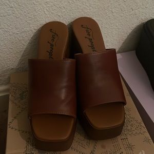 Free People Zoe Platform NEW NEVER WORN chestnut brown